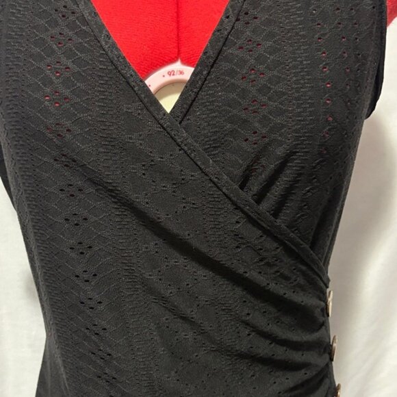 Chic Black Sleeveless Wrap Tank Top - Picture 2 of 7